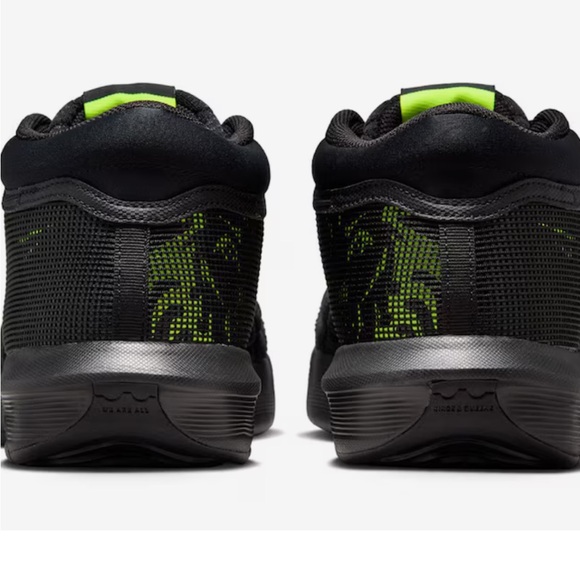 NWOT Nike Lebron James size 13 - Picture 7 of 13